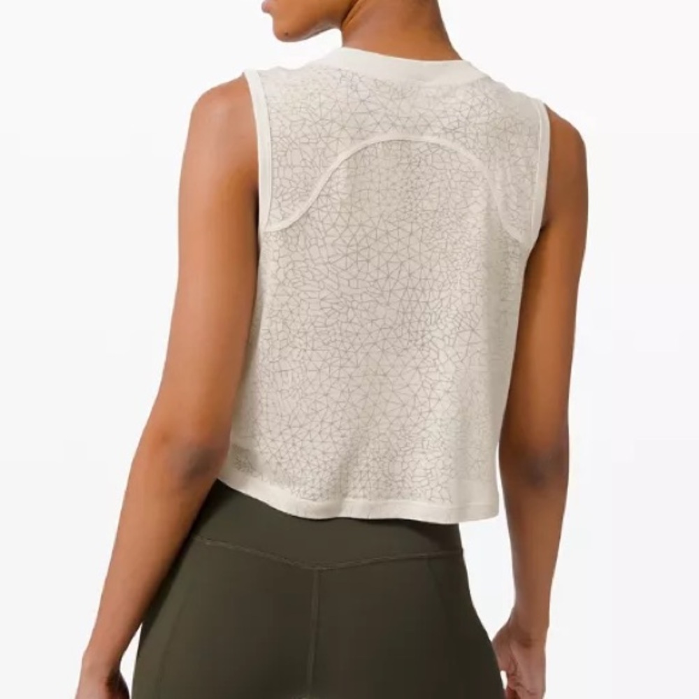 Lululemon Ruched Crop Top - Picture 2 of 6